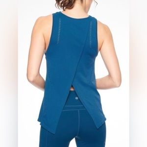 Athleta Foothill Tank, size M